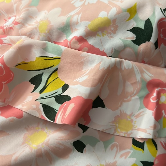 NWOT Flounce Bandeau One Piece Maternity Swimsuit - Floral - Picture 3 of 4